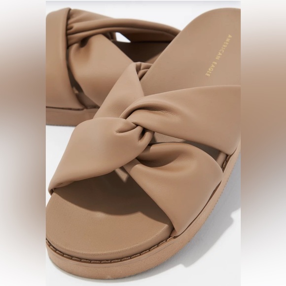 AE Twist Slide Sandal - Picture 2 of 14